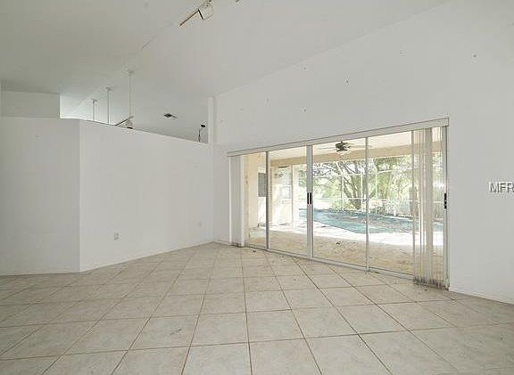 3rd image of 4149 Lanai Dr