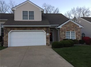 121 Stonecreek Dr, Cleveland, OH 44143