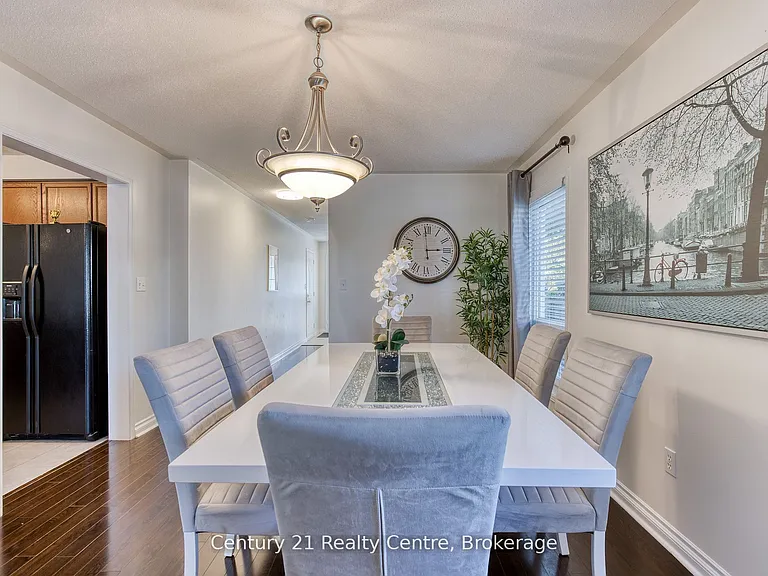 45 Hatch St E — Photo 10