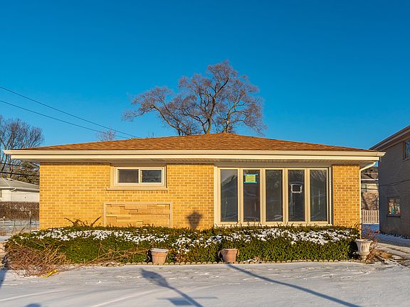 3rd image of 9541 Tripp Ave