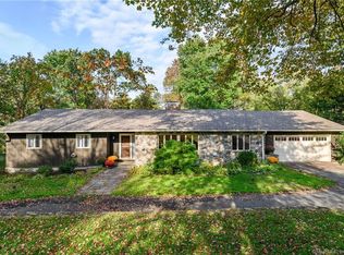 28 Fairmount Dr, Danbury, CT 06811
