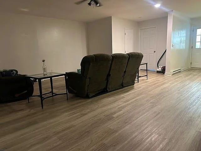 1 bed, 1.0 bath, 700 sqft, $1,300 — Photo 4