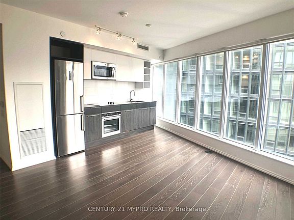 3rd image of 68 Shuter St #2208