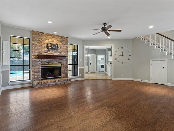 4th image of 6806 Mount Vernon Ct