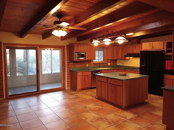 2nd image of 5810 N Sunray Dr