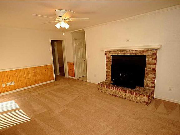 3rd image of 5312 Brockie St