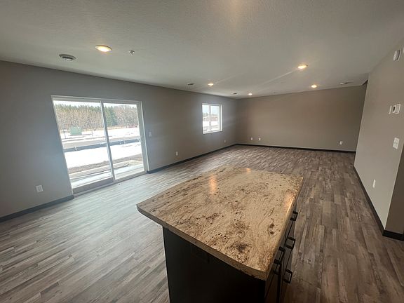 5th image of 2309 Park View Ln NE #2309