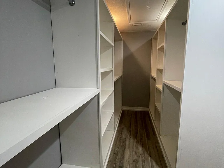 310 E Gladys St — Photo 11