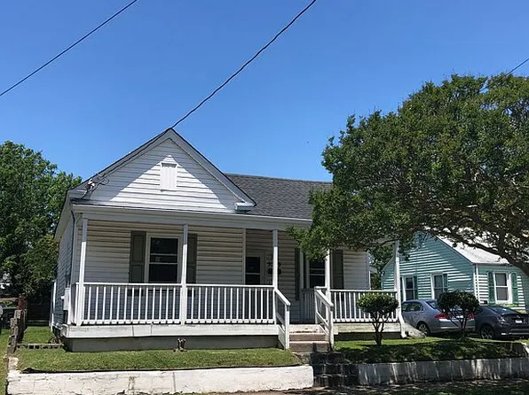 9309 Mason Creek Rd, Norfolk, VA 23503