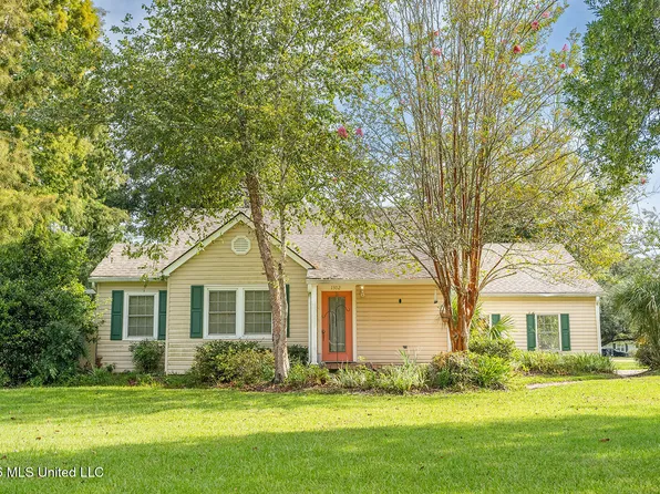 1302 Goodyear Blvd, Picayune, MS 39466