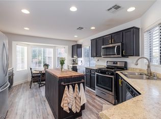 10445 Coyote Cub Ave, Las Vegas, NV 89129