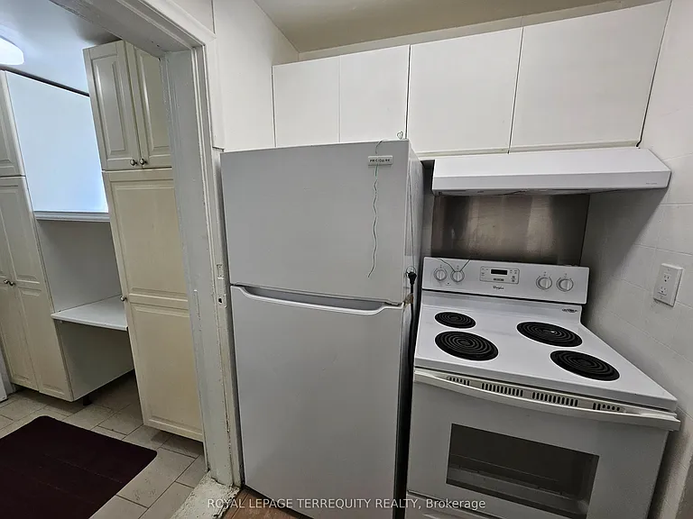 14 Hollis St — Photo 35