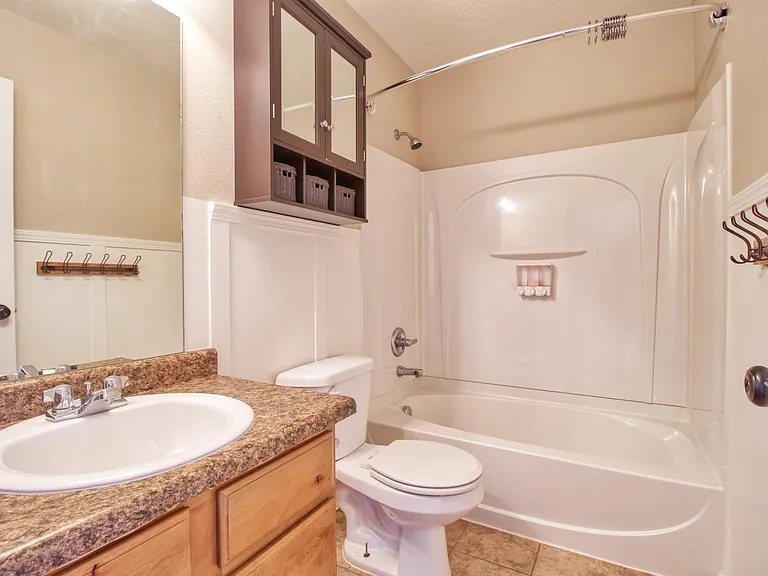 211 W Cooper Ave — Photo 19