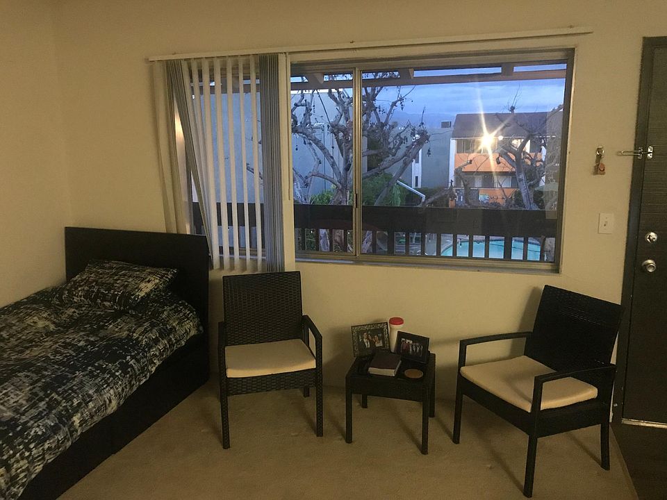 1st image of 4210 W Sarah St APT 44