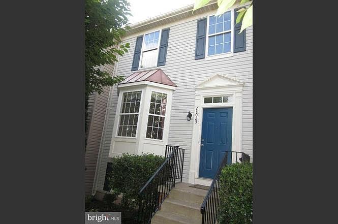 1st image of 23023 Potomac Hill Sq
