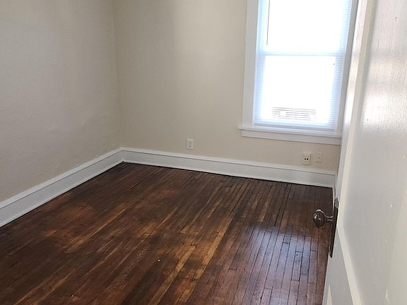 5th image of 1325 12th St NW