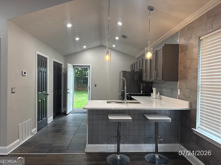 215 Autumn Lake Way — Photo 16