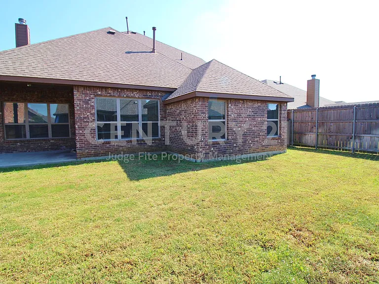 505 Clemson Ln — Photo 36