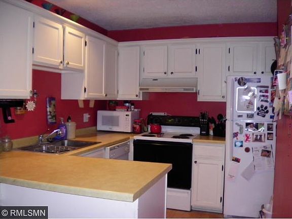 3rd image of 3478 Greenwood Ct S