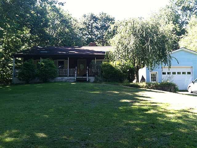 1st image of 114 Valley View Dr