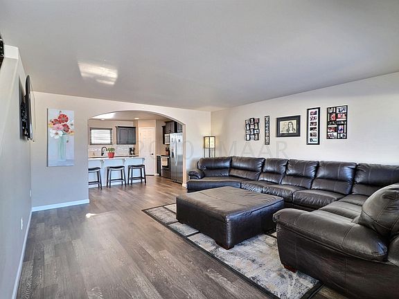 3rd image of 1061 Wildflower Ln W