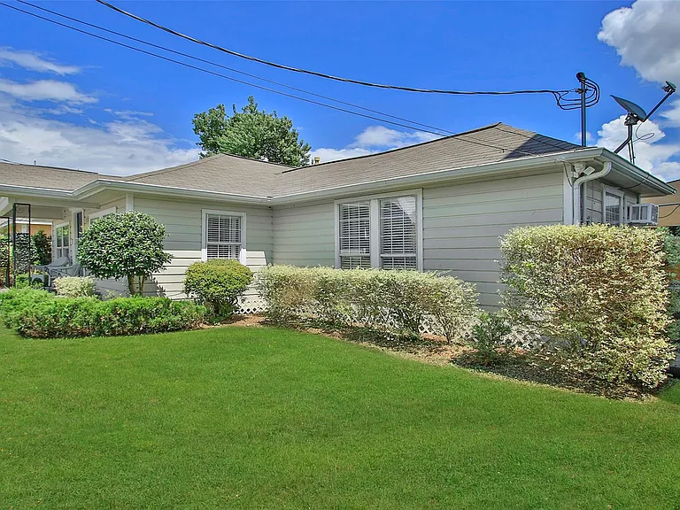 1518 Sabine St — Photo 4