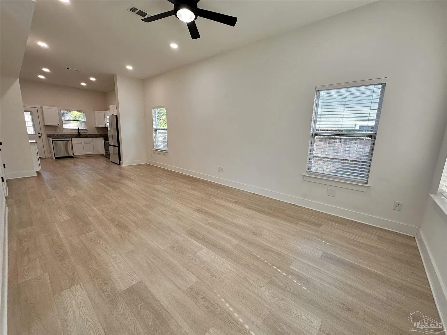 2 bed, 2.5 bath, 1228 sqft, $2,225 — Photo 4