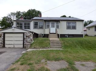 1111 Homer Ave, Aurora, IL 60505