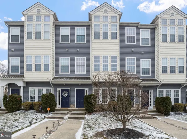 19 Fox Ct, Delanco, NJ 08075