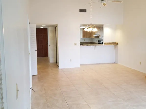 20 Tomoka Ave APT 204, Ormond Beach, FL 32174