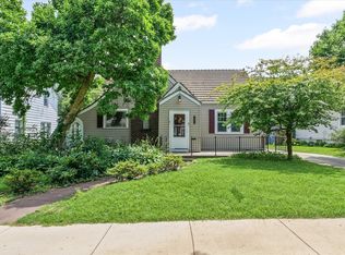 1005 W John St, Champaign, IL 61821