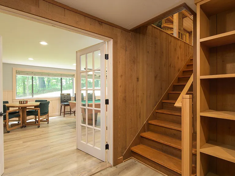 1138 River Rd — Photo 5