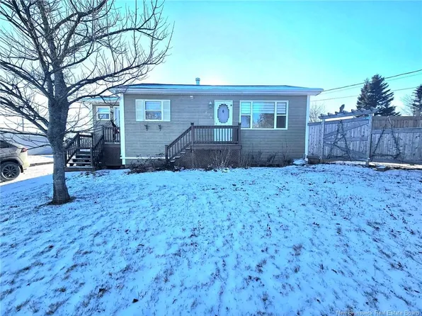 239 Godin, Beresford, NB E8K 1T4