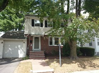 20 Hartlawn Rd, West Roxbury, MA 02132