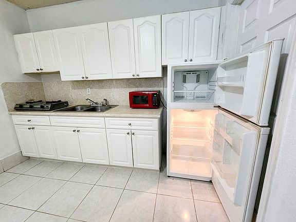 5th image of 25911 SW 133rd Ct