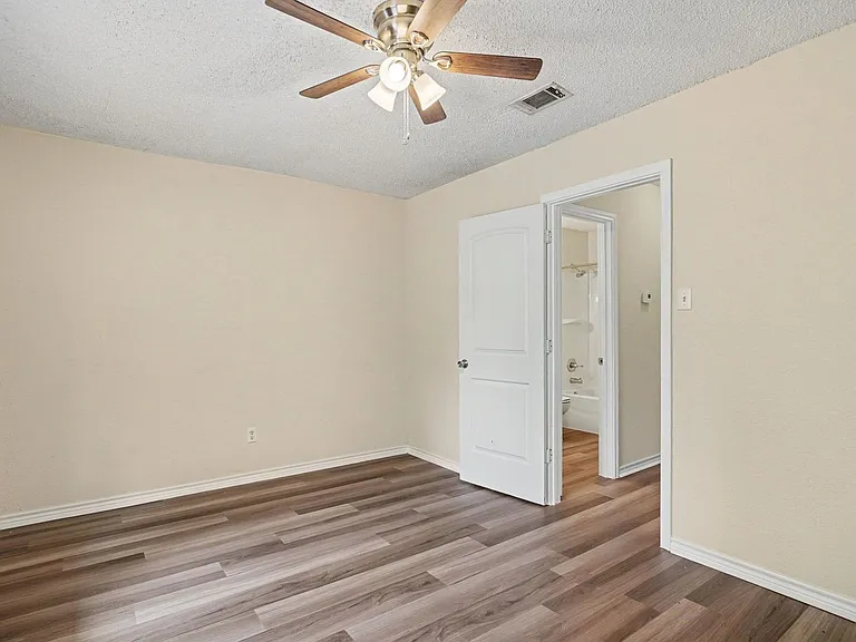 1815 Lipscomb St — Photo 14