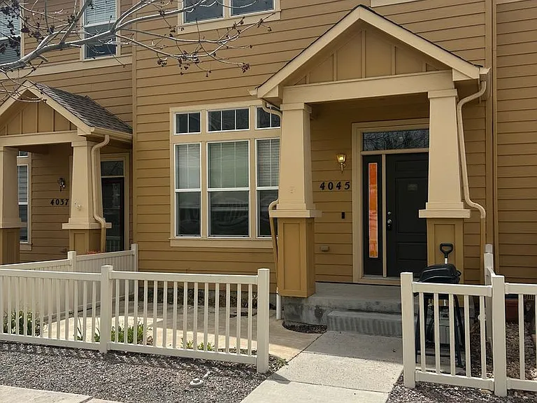 4045 Sandia Trl — Photo 1