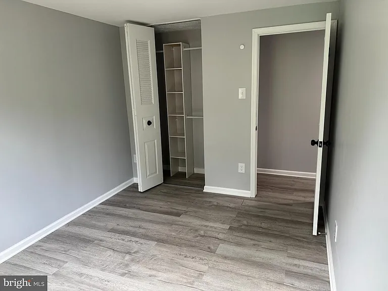 5585 Hecate Ct — Photo 26