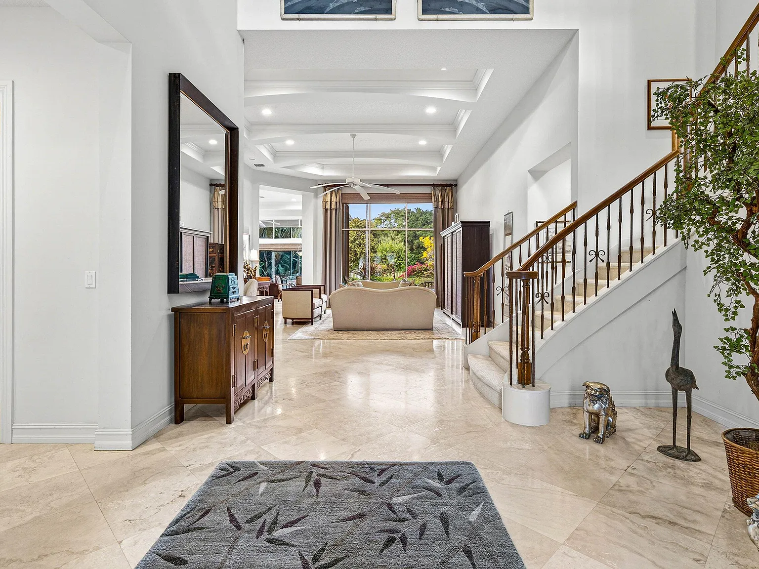 4 bed, 4.5 bath, 4213 sqft, $20,000 — Photo 3