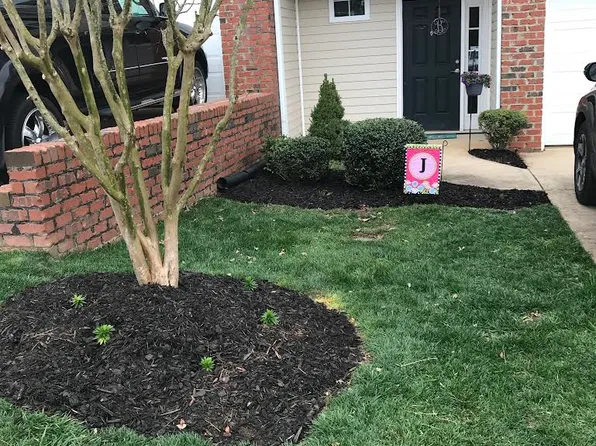 623 Oakfield Trl, Mebane, NC