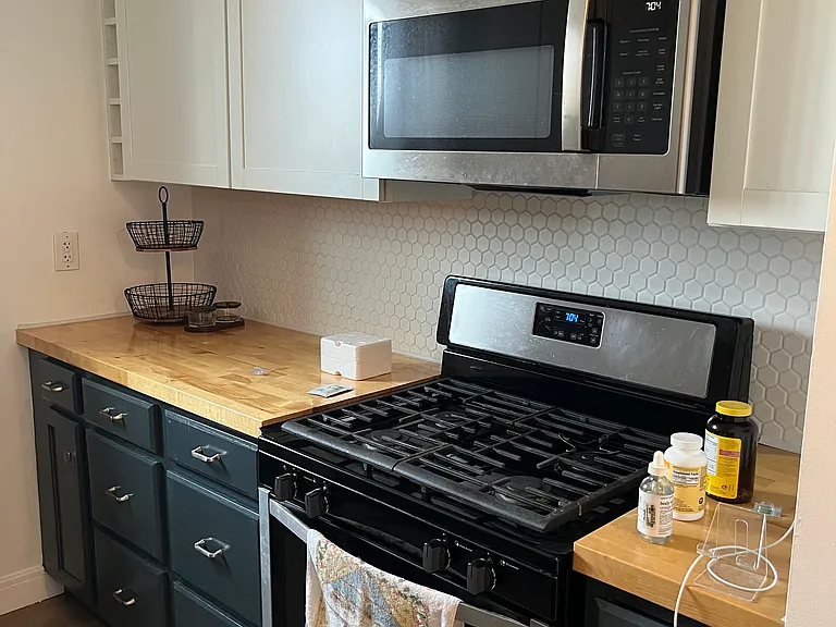 Kitchen right side