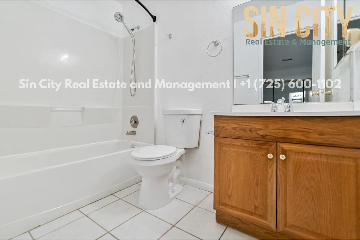 Building Photo - 405 N Lamb Blvd #G
