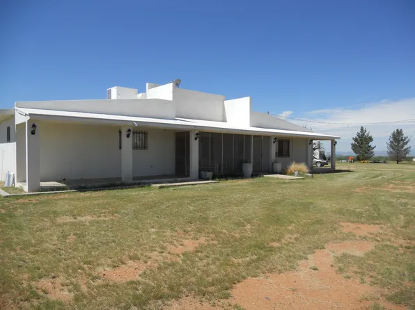 5899 E Helens Dr, Willcox, AZ 85643