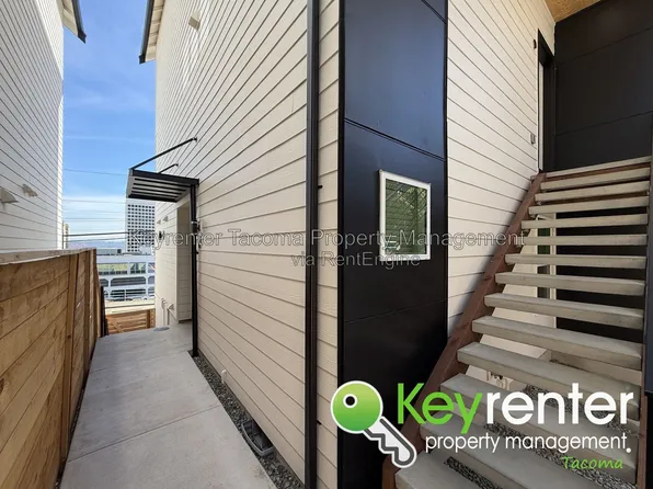 1131 Fawcett Ave, Tacoma, WA