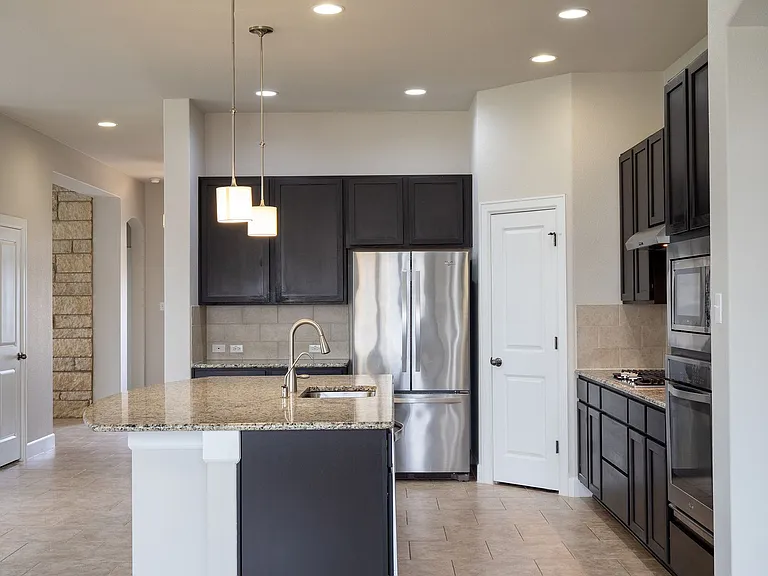 18612 Rio Chama Ln — Photo 7