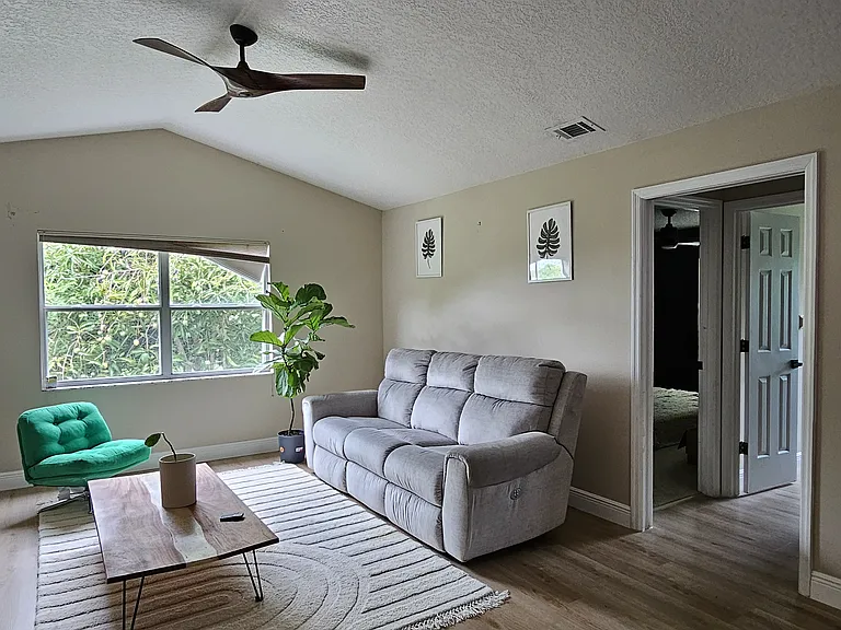 8201 Shay Lynn Ct — Photo 8