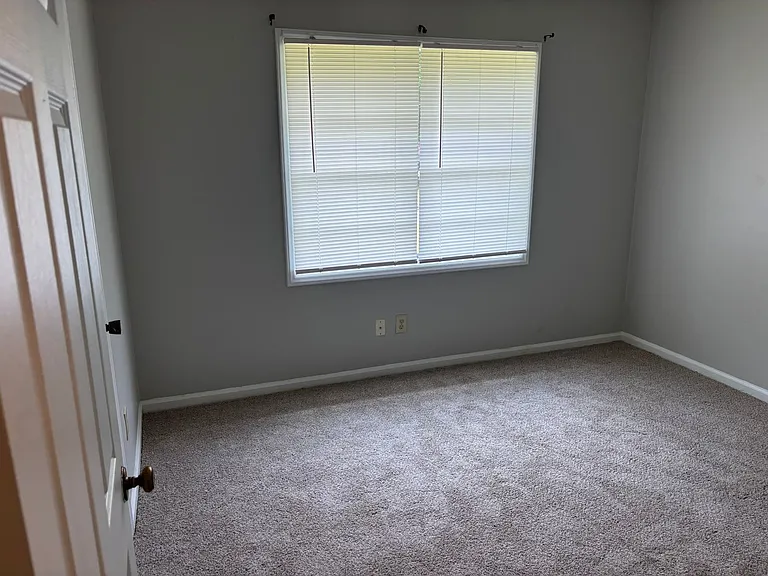 6270 Stoneway Dr — Photo 5