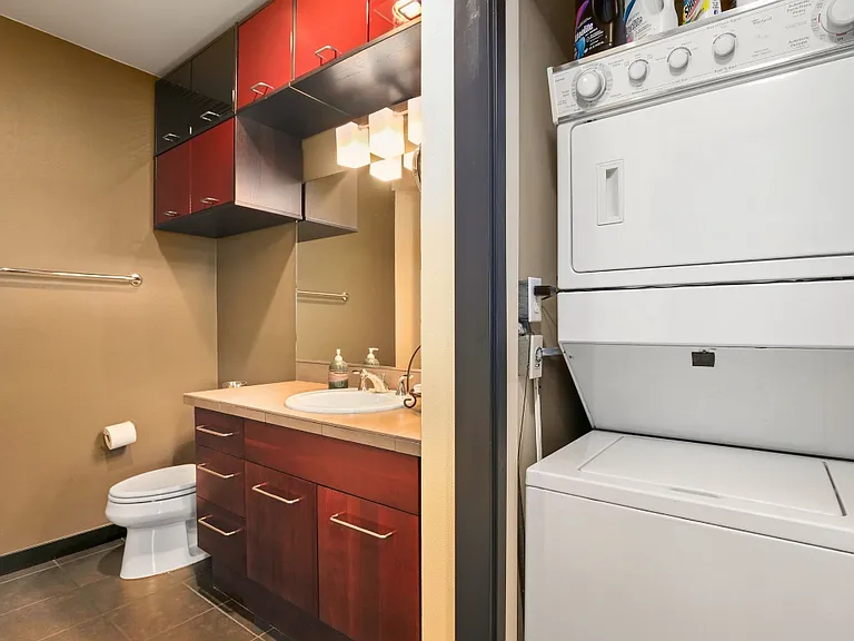 655 Crockett St #B201 — Photo 7