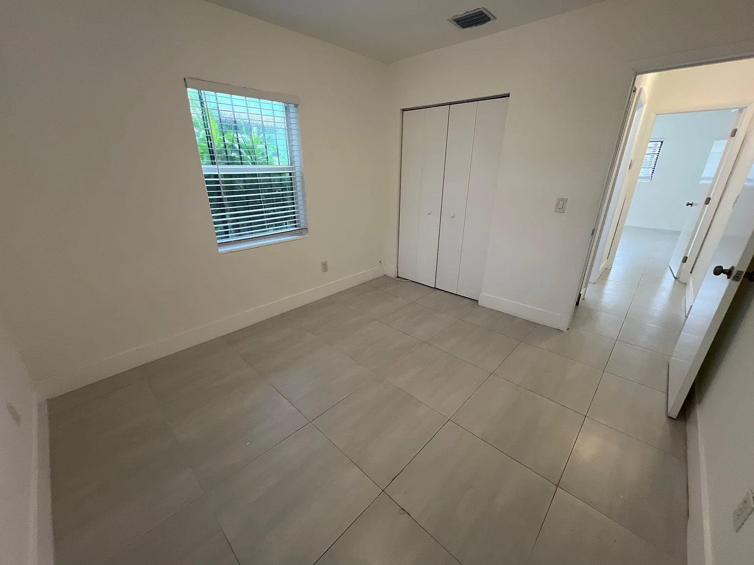 2 bed, 1.0 bath, 1120 sqft, $2,195 — Photo 2