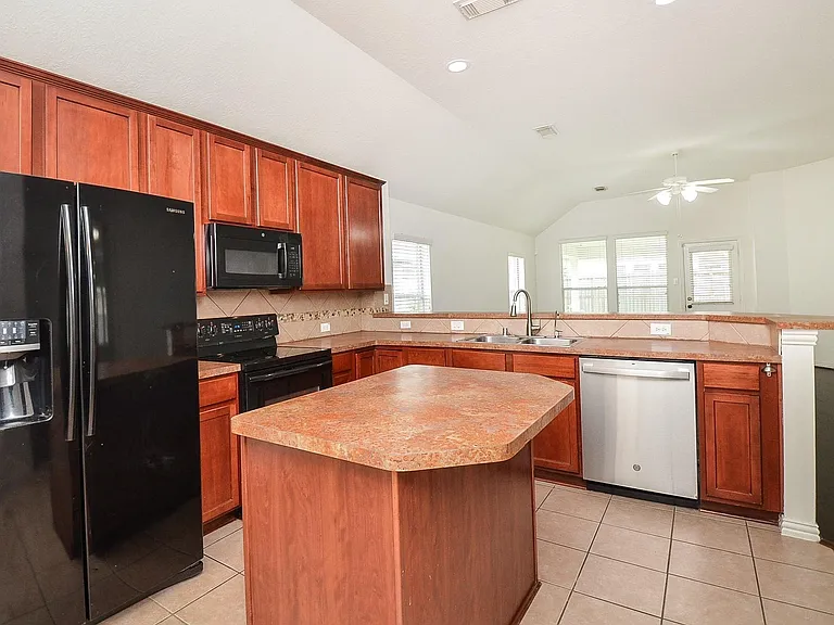 7038 Cornflower Ln — Photo 12